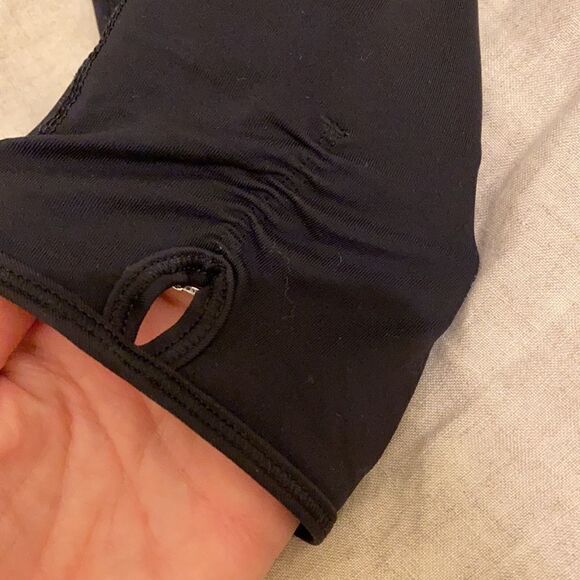 Lululemon black leggings. - Picture 4 of 8